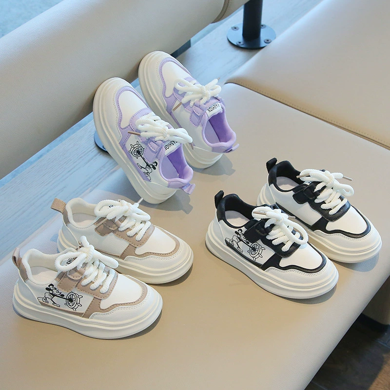 2024 осенние и зимние модные маленькие белые туфли мультфильм Микки Маус детская обувь кроссовки дышащая детская обувь