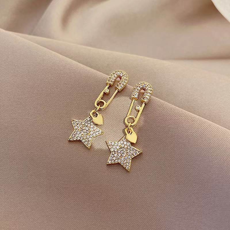 新款时尚回形针设计银针耳饰潮流超闪镶水钻星星气质耳钉耳饰品女