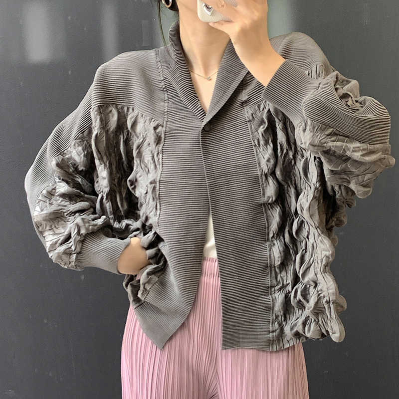 Handmade Bubble Pleated Solid Color Cardigan 2026 Spring New Fashion Versatile Handmade Pleated Commuter Jacket Stylish and Sophisticated