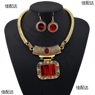 European and American court retro geometric pattern short collar necklace clothing accessories necklace alloy jewelry women