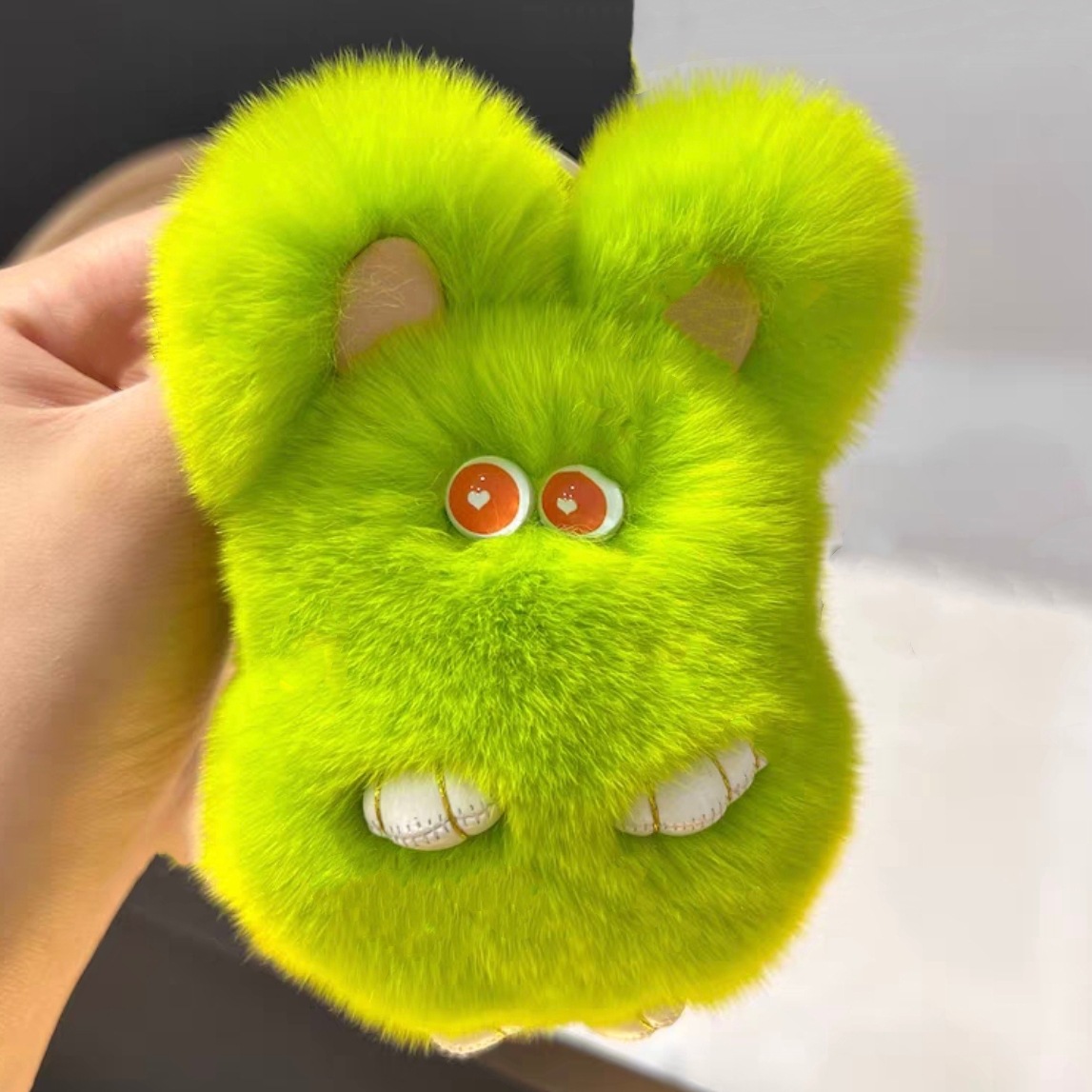 Imitación Rex adornos de piel de conejo orejas de pie ojos rojos conejo llavero colgante femenino ins mochila bolsa mochila