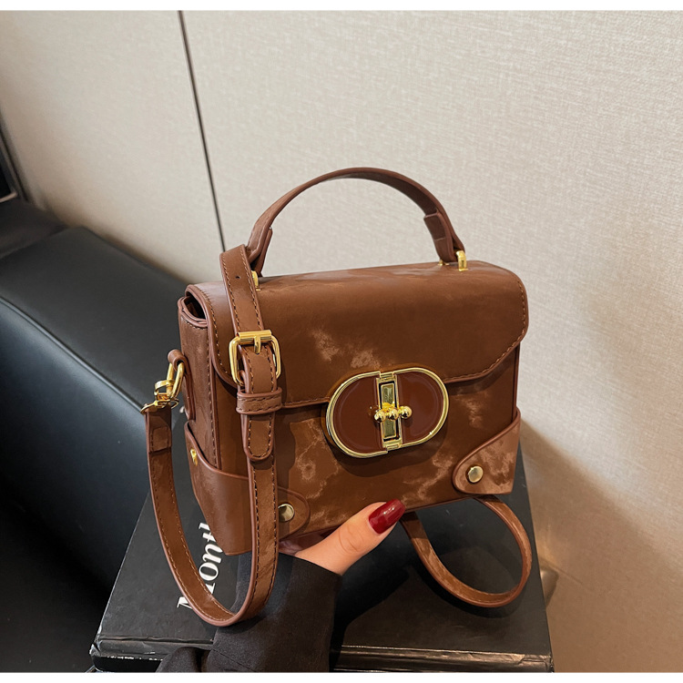 Fashionable and trendy small bag 2025 new women's bag, summer casual and simple crossbody bag, hand-held texture small square bag undefined