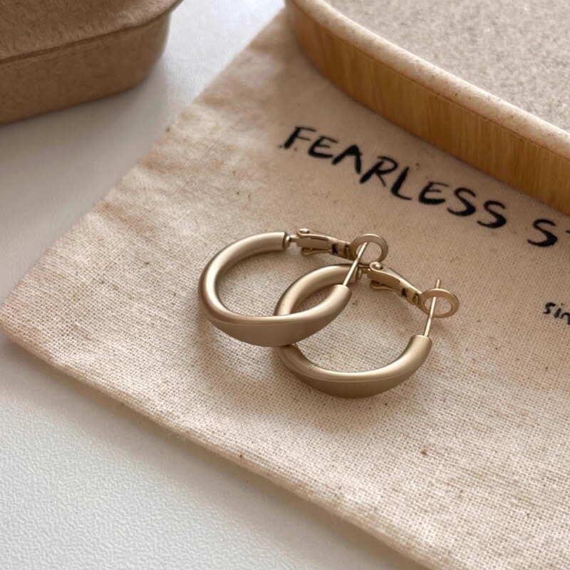 Mosquito Incense Plate South Korea Ins Niche Fashion Frosted Curry Gold Earrings High-end Niche Design All-match Earrings for Women Mosquito Incense Plate South Korea Ins Niche Fashion Frosted Curry Gold Earrings High-end Niche Design All-match Earrings for Women