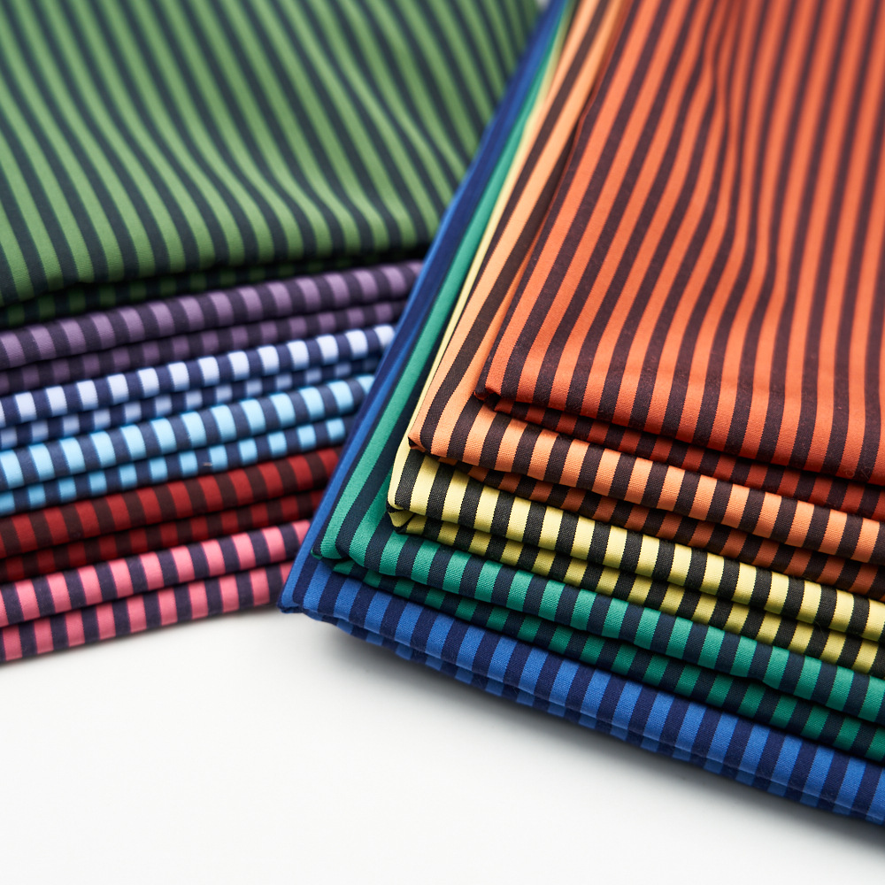 现货供应 厂家直销 涤棉混纺3MM色织朝阳格面料 春夏连衣裙面料