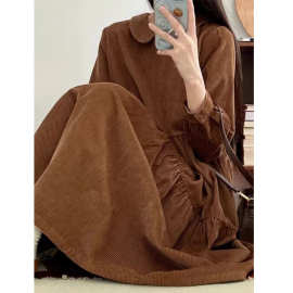 灯芯绒日系娃娃领文艺复古森系长袖连衣裙宽松显瘦简约A字裙长裙