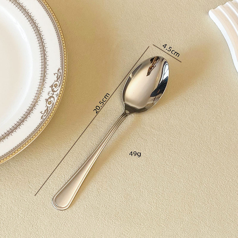 Bestickset i rostfritt stål för biff kniv och gaffel 4 delar_voghion.com