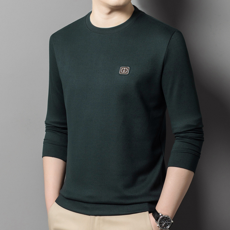 Темно-зеленый