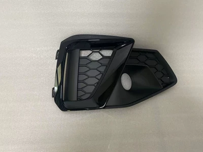 Suitable for Audi A4L fog lamp Light frame - all-black-right