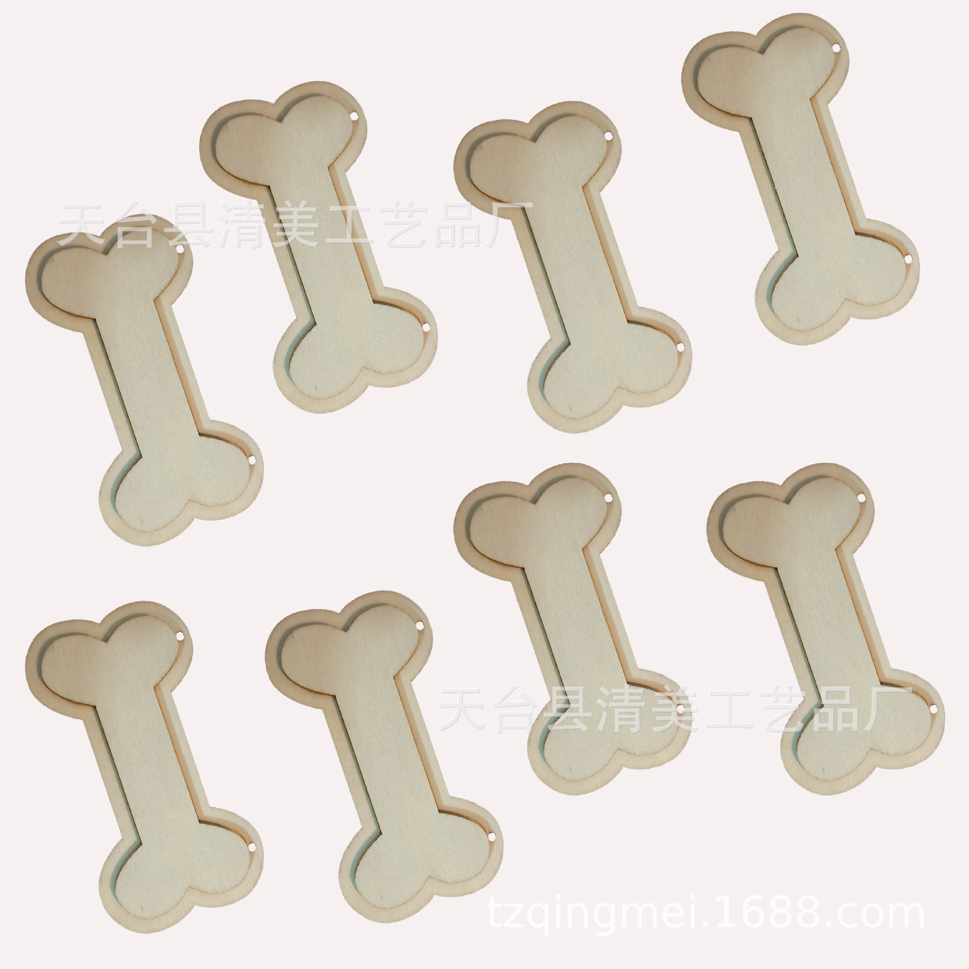 10.5*5.6cm color madera animal de dibujos animados hueso pieza de madera DIY jardín de infantes dibujos animados 30 paquetes con cuerda de cáñamo