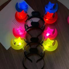 子供の日のショーの道具の装飾の光る頭飾りの黄色の五芒星のスプリングのカチューシャの星のカチューシャのフラッシュカード