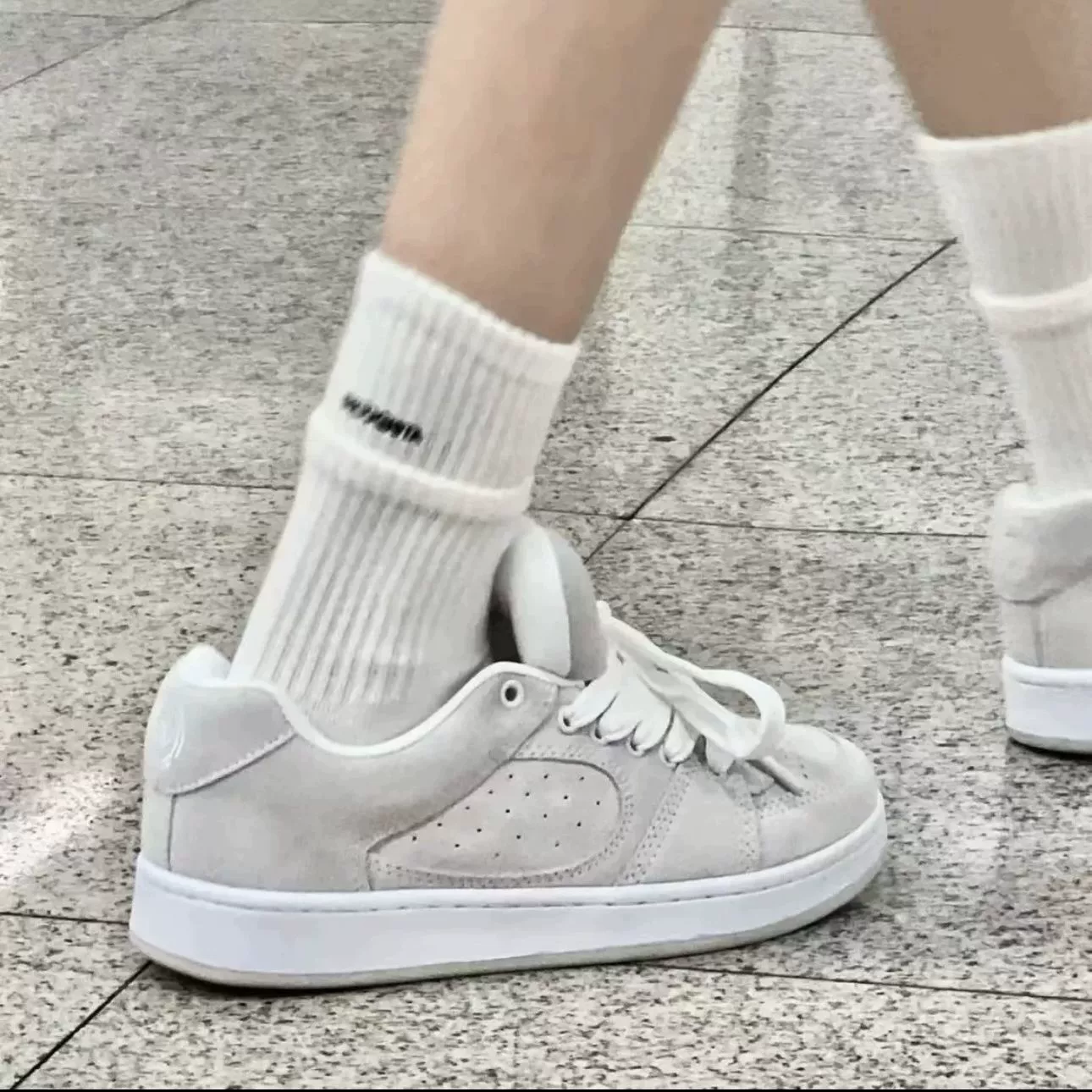 Новая мятная цветная хлебная обувь женская chic гавань ретро скейтборд обувь повседневная обувь на толстой подошве для детей кампус