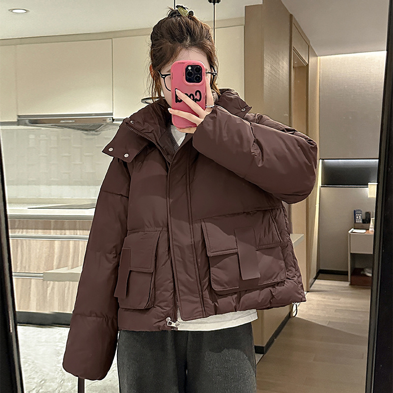 Capa de algodón de pluma corta para mujeres 2024 invierno nuevo estilo coreano de algodón suelto engrosado chaqueta de algodón de moda pequeña chaqueta