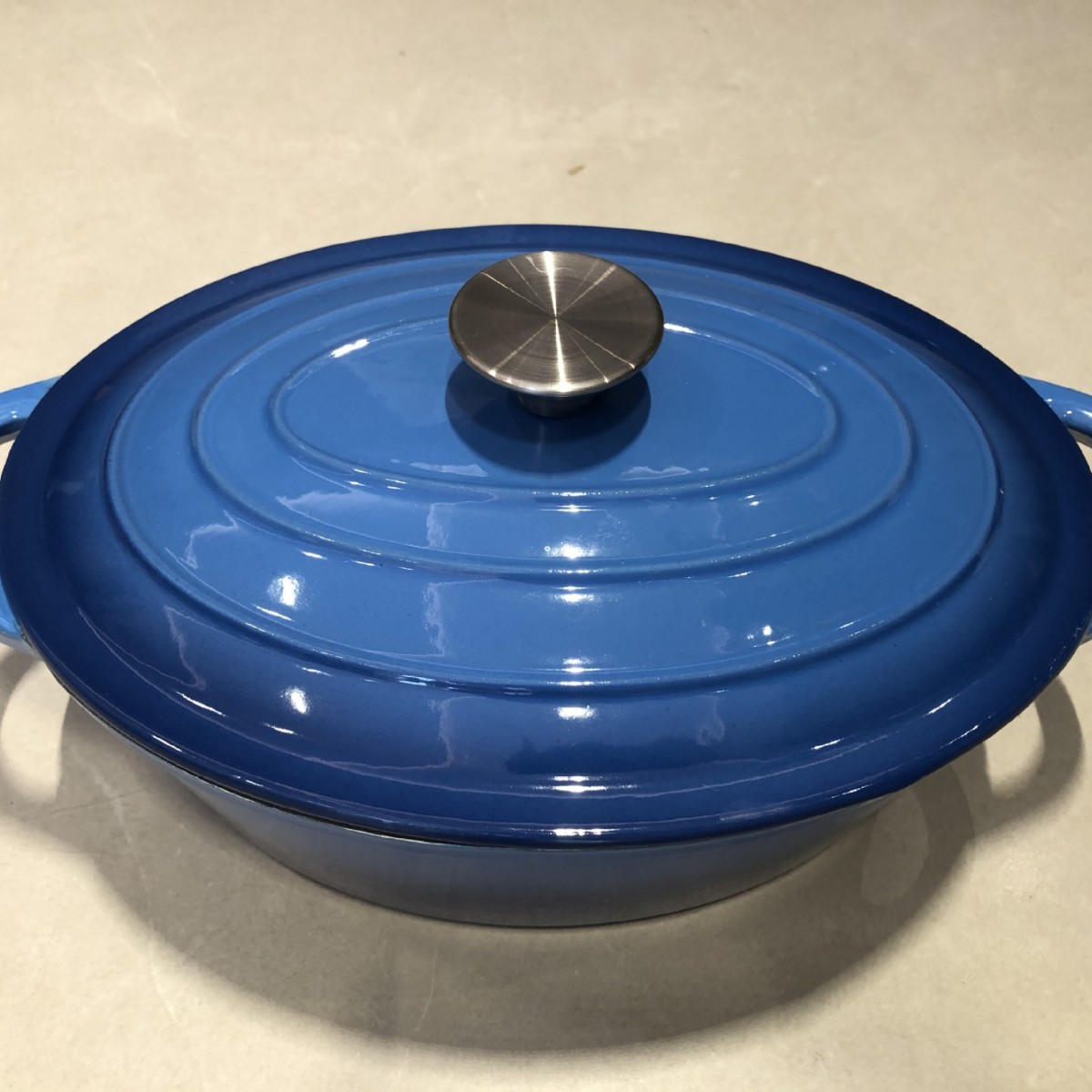 Directly from Chinese factory, blue gradient round enamel pot, cast iron enamel pot, soup pot, multifunctional all-in-one pot