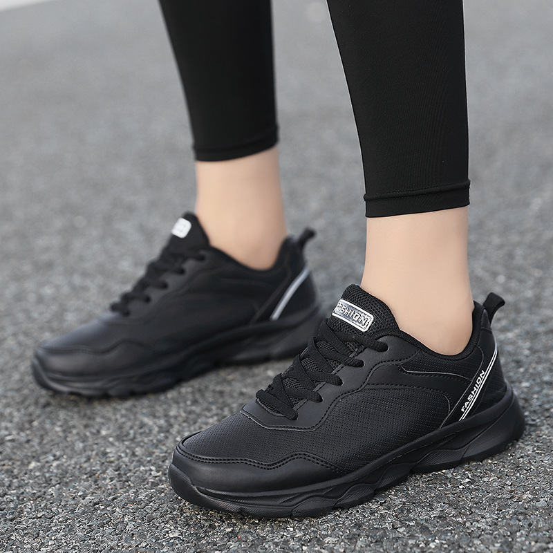 All Black Shoes Women's Work Shoes Flat Leather Pure Black sneaker Fashionable Rainy Day Casual Shoes