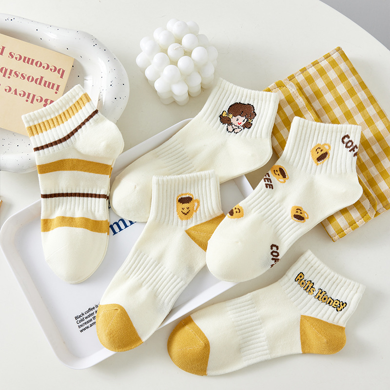 Una bolsa de 5 pares de envío gratis nuevos calcetines de la serie de dibujos animados de primavera y verano para hombres y mujeres calcetines de algodón absorbentes de sudor de boca baja calcetines de dopamina en stock