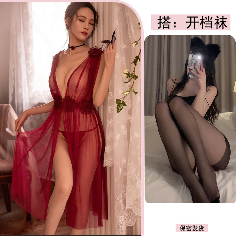 빨간색 티팬티 + 검정 오픈 크로치 스타킹