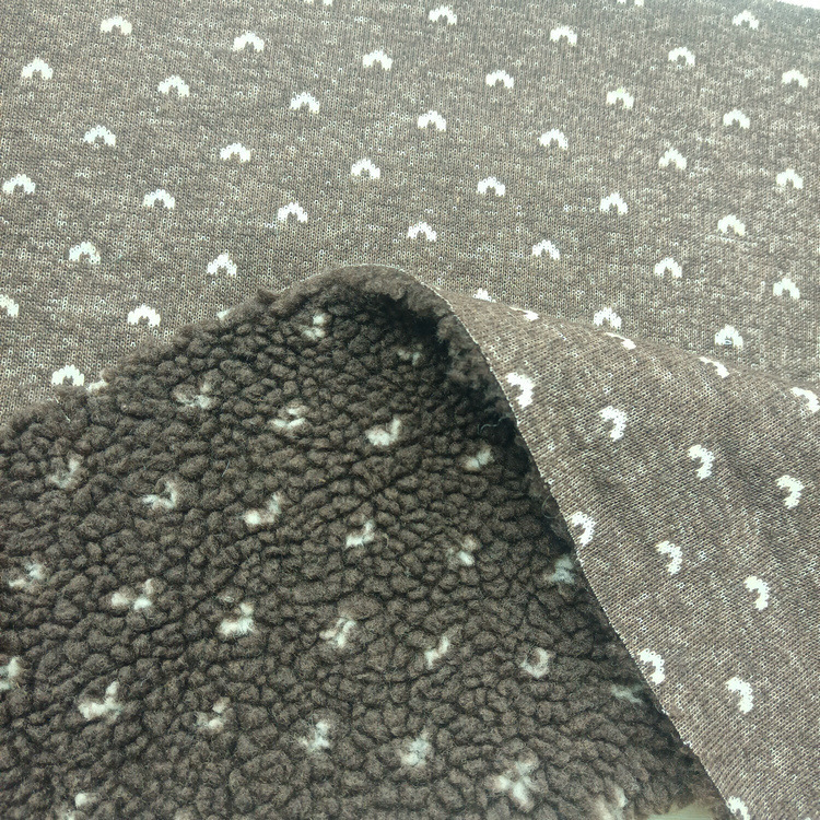 Imitation Fur Yarn-Dyed Jacquard Small Heart-Shaped Grain Lamb Wool Two-Tone Crescent Teddy Velvet Jacquard Lamb Wool Fabric
