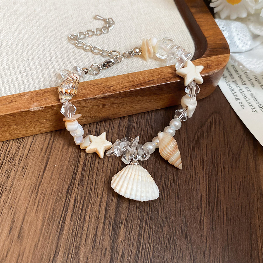 Collar colgante de concha de perlas de cristal de perlas de arroz con incrustaciones de diamantes, cadena de clavícula de viento de vacaciones junto al mar, collar fresco y dulce al por mayor