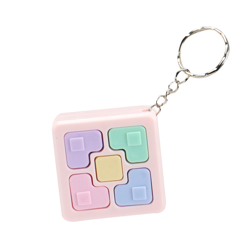 Entrenamiento de memoria mini portátil transfronterizo de juegos electrónicos llavero colgante juguetes para niños puzzle regalo creativo