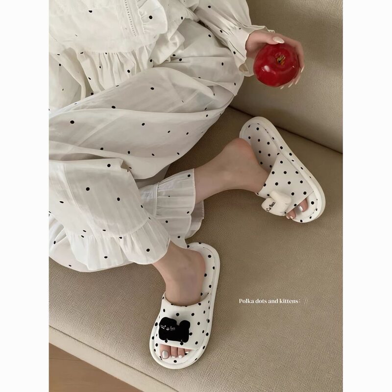 Thin Strips, Sweat-Absorbent, Non-Slip, All-Season Bedroom Floor Shoes, Personalized Black and White Kitten Cotton Slippers for Men and Women