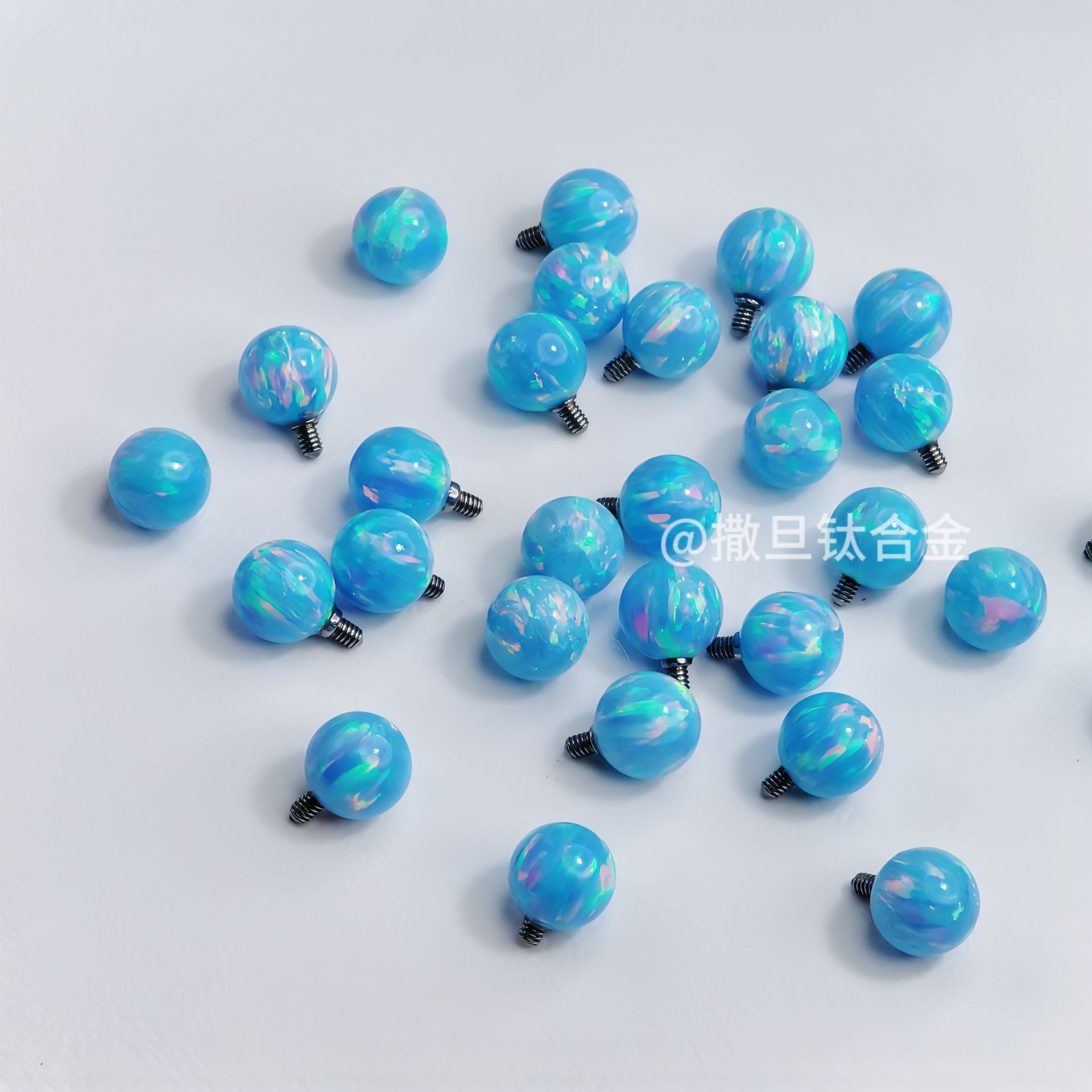 F136はチタン合金の豪宝の舌の釘の中のねじを植え付けることができます。