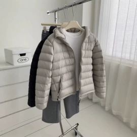 女式T恤;休闲裤;女式针织衫