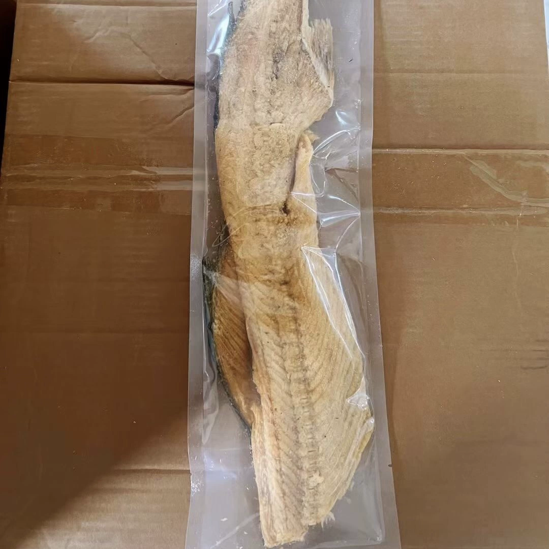 Сублимационная сушка для домашних животных Необработанный лосось Лиофилизированная сырая плоть Награды Тренировка Питание Собак Закуски для кошек Красота Волосы Жабер