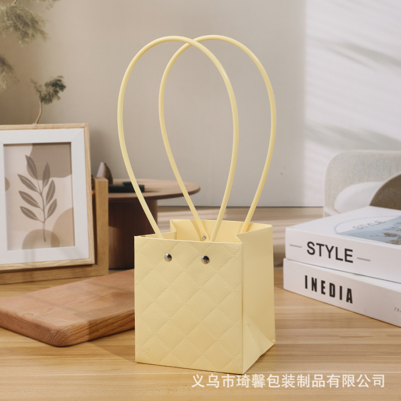 Caja Portátil para Flores de Cartón Blanco Impermeable para Arreglos Florales image 29