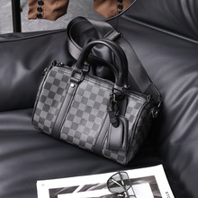2024新款高品质男手提包韩版小包潮男单肩包斜跨包接头包
