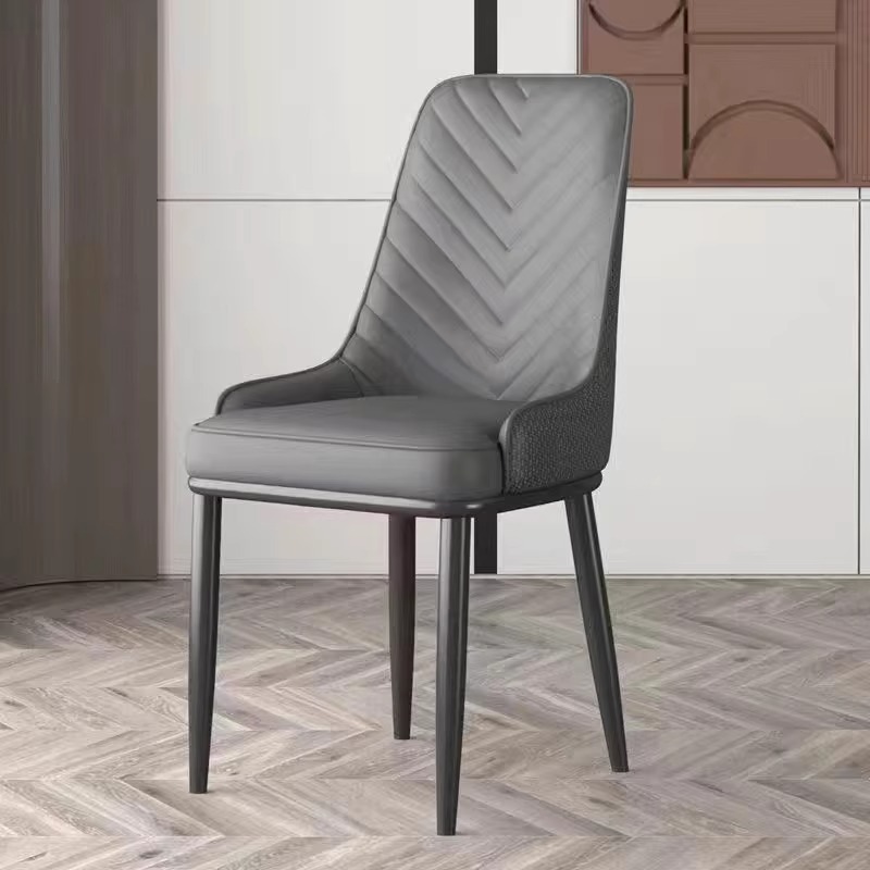 짙은 회색