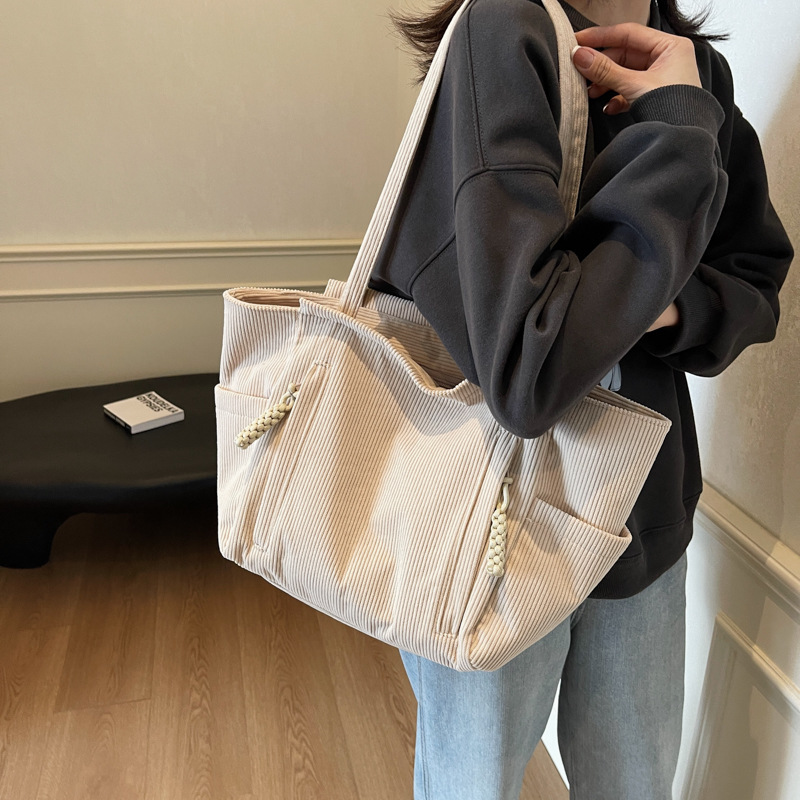 Bolsos para mujer 2024 invierno ocio viaje de clase Tote bolso de gran capacidad popular bolso de hombro ligero al por mayor