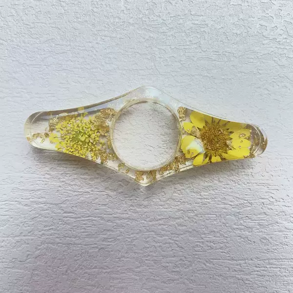 14 rhombus yellow chrysanthemum