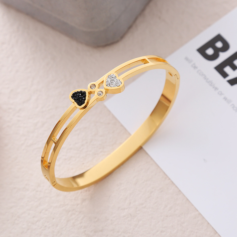 Heart Shape Pattern Ins Style Simple Style Heart Shape Stainless Steel Plating Inlay Rhinestones 18k Gold Plated Bangle