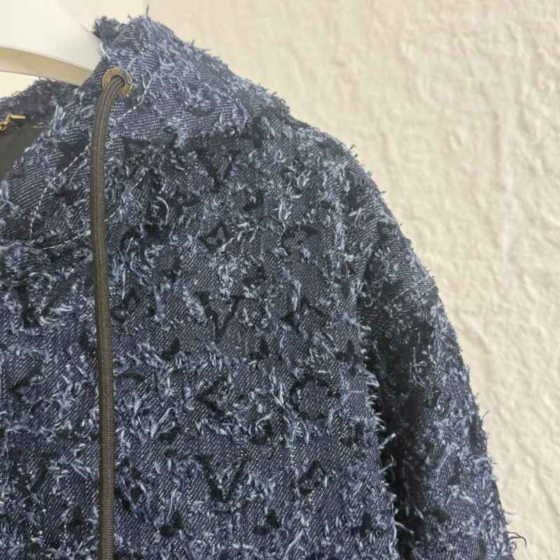 高バージョン Lujia 25SS 新しい市松模様のクラシックな三花文字ホットフラワー フード付きジャケット ジャケット工場直送|undefined
