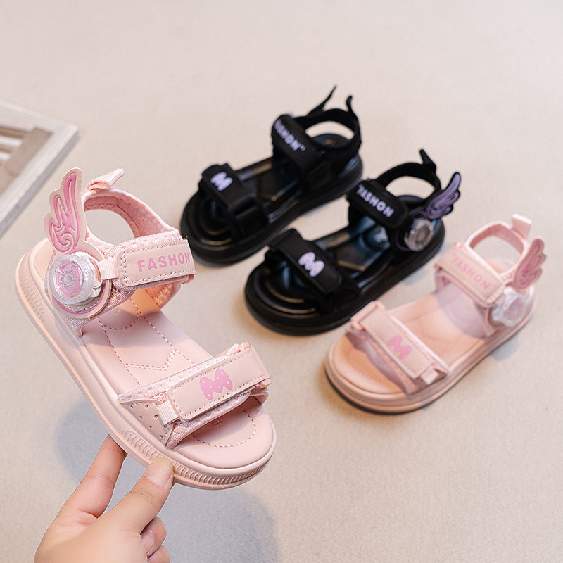 Sandalias para niñas 2025 verano nuevo estilo botones giratorios zapatos de playa moda para niños sandalias con punta abierta zapatos de princesa para niñas
