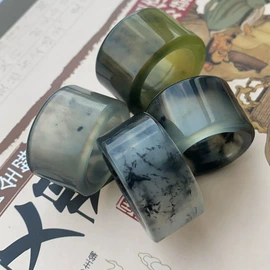 玉器工艺品;天然玉石项饰;吊坠