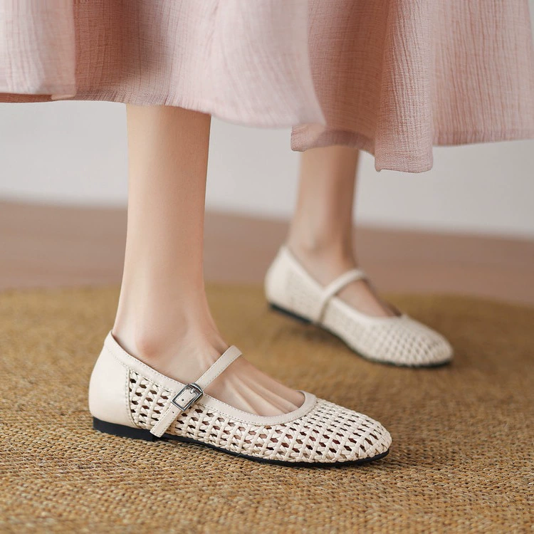 2025 новый летний стиль 1 см low heel полый переплет сетка обувь на одной пряжке серебристая плоская Mary Jane женские туфли