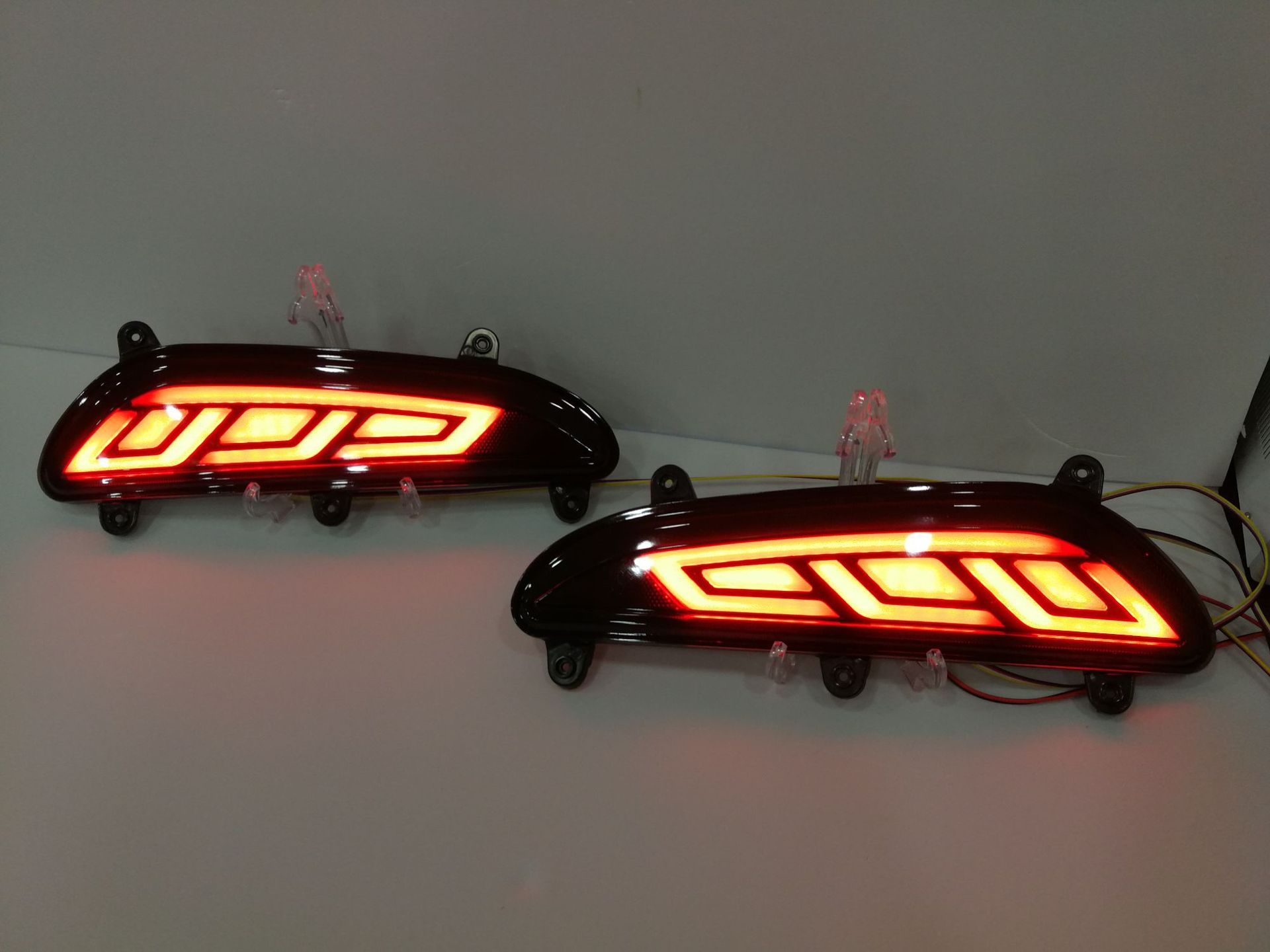 Para Hyundai Elite Reflector/nuevo i20 parachoques trasero luz 16-17i