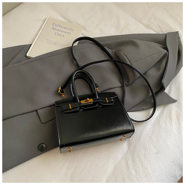 Bolsos de alta sensación de Kelly para mujeres ventas calientes transfronterizas nuevas tendencias de moda bolsos portátiles de platino de lujo ligero versátil bolso de mochila