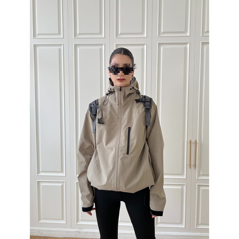 Plus-Size Women's Jacket for Spring and Autumn, Trendy Brand Outdoor Hiking Coat, American-Style Waterproof New Model