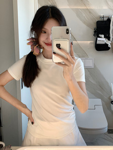 骝���ɫ�������t��Ů2024�¿��С�����������s�@�݃ȴ�����