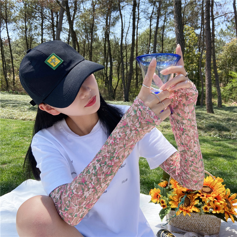 Lace thin sunscreen sleeve for women, ice silk sleeve cover, outdoor UV protection arm sleeve, summer driving long glove
