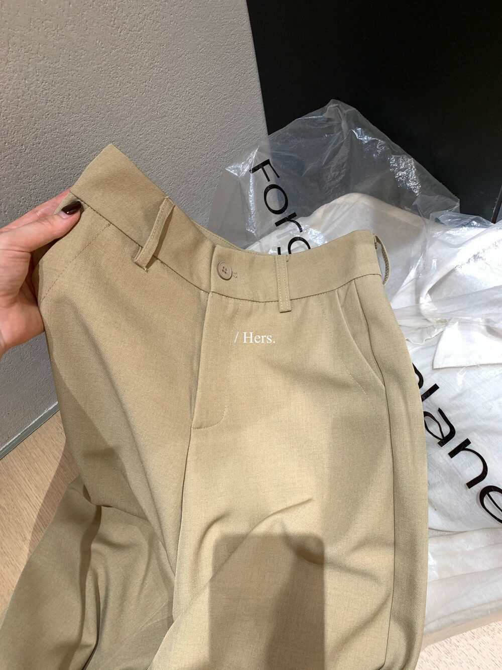 Quần culottes nữ ống rộng dáng suông vải rũ mềm mại — màu đen, màu kaki chi tiết 25