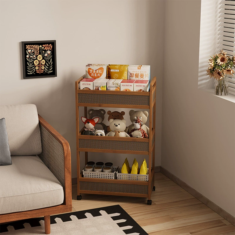 Несколько посадочных полок для хранения на стороне подвижного дивана