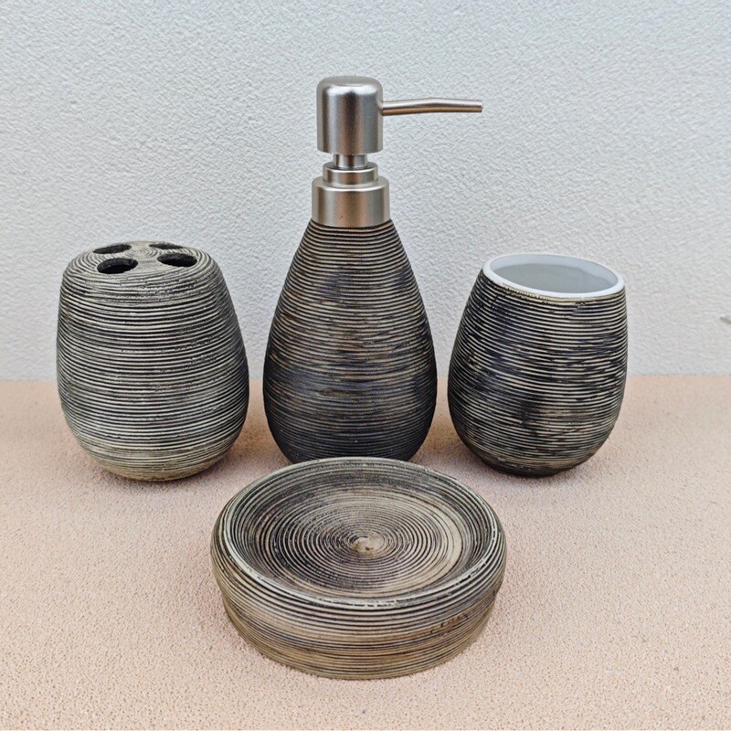 Ceramic Hotel Homestay Bathroom Vintage Bathroom Wash Four-piece Bathroom Products Lotion Bottle Toothbrush Holster Soap Dish