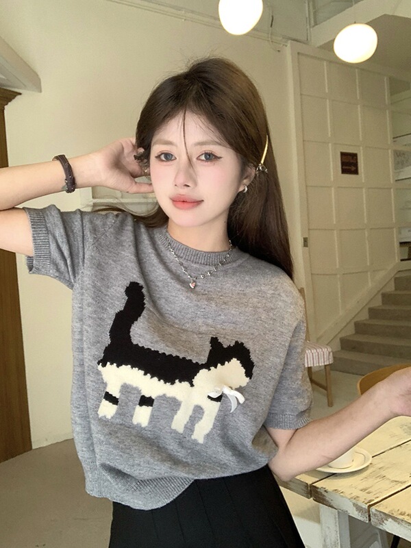 5301 # Summer 2025 New Gray Jacquard T-Shirt Women's Design Loose Round Neck Knitwear with Short-Sleeved Top 5301 # Summer 2025 New Gray Jacquard T-Shirt Women's Design Loose Round Neck Knitwear with Short-Sleeved Top