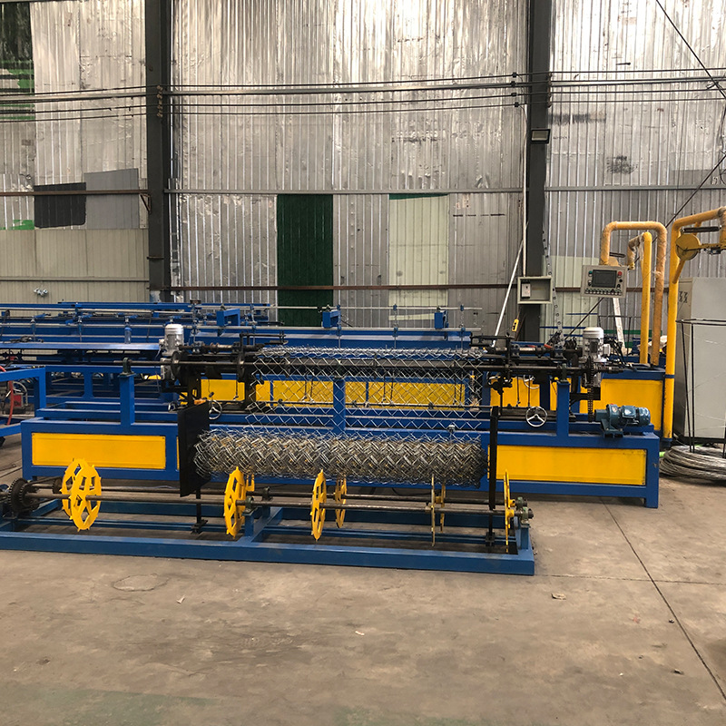 Máquina de tejer de red de valla de estadio protección de pendiente Greening máquina de red de gancho de diamante máquina de tejer de protección de pendiente de carretera