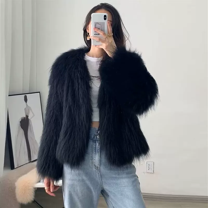 Short demi-season fitted jacket
