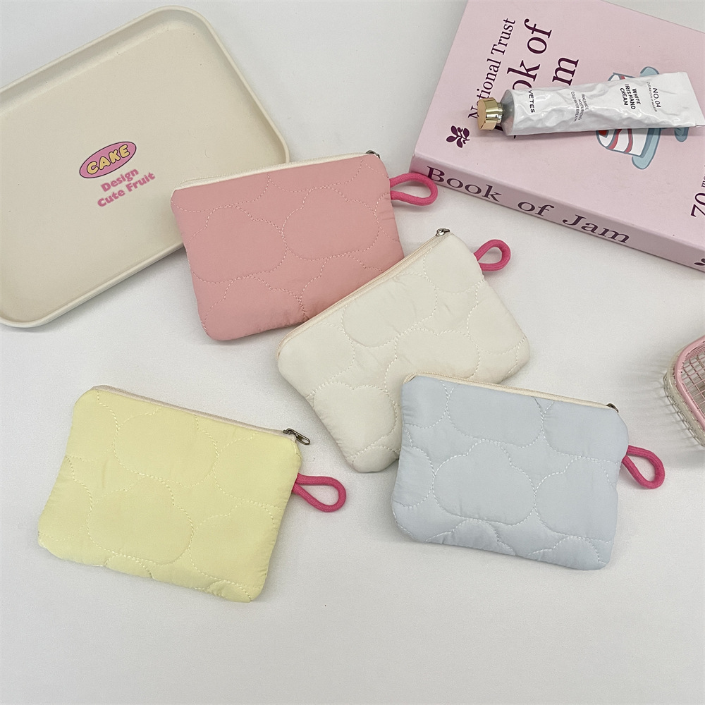 5951 Quilted Cloud Coin Holder Bag, Portable Student Earphone Bag, Cosmetic Storage Bag, Coin Purse