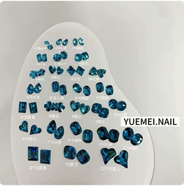 美甲饰品;美甲工具套装;甲油胶